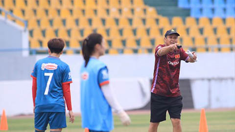 HLV Mai Đức Chung: 'ĐT nữ Việt Nam không được chủ quan tại SEA Games 33'